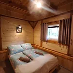 Nyaraló Dom Nad Stawem Krawno *